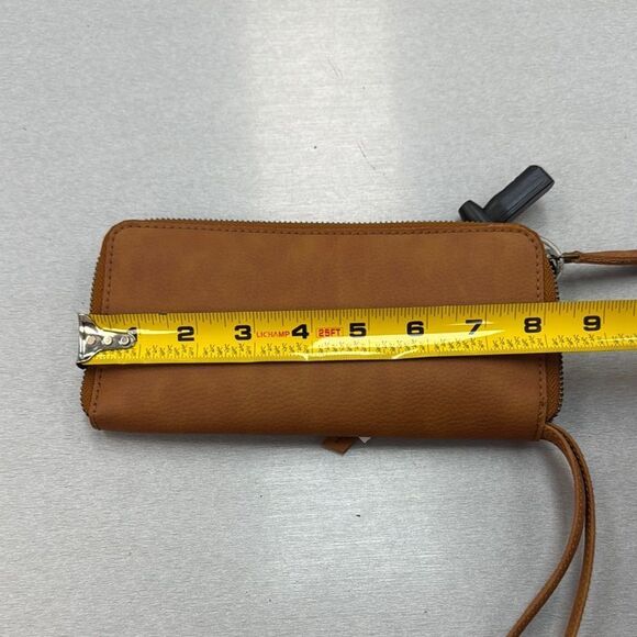 Tan Wristlet Wallet - Picture 6 of 7